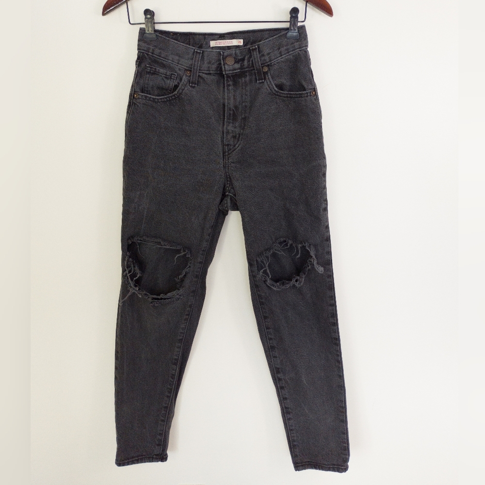 Levi's High Waisted Mom Jeans Black Destructed Ripped Knee Tapered 26
